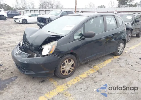 2010 Honda Fit z USA, uszkodzony, nr VIN JHMGE8H27AS017970